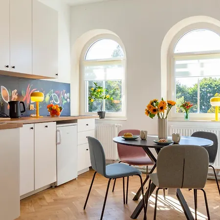 Alma In Cracow! 2 By The Gate To Old Town